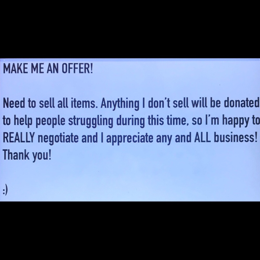 😊 MAKE ME AN OFFER 😊